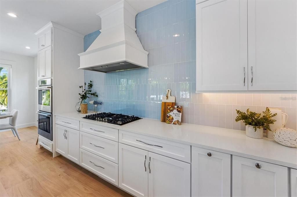 For Sale: $3,295,000 (4 beds, 4 baths, 2020 Square Feet)