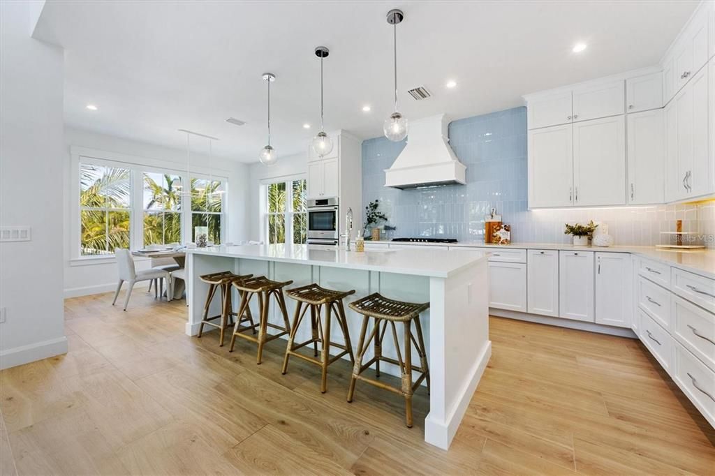 For Sale: $3,295,000 (4 beds, 4 baths, 2020 Square Feet)