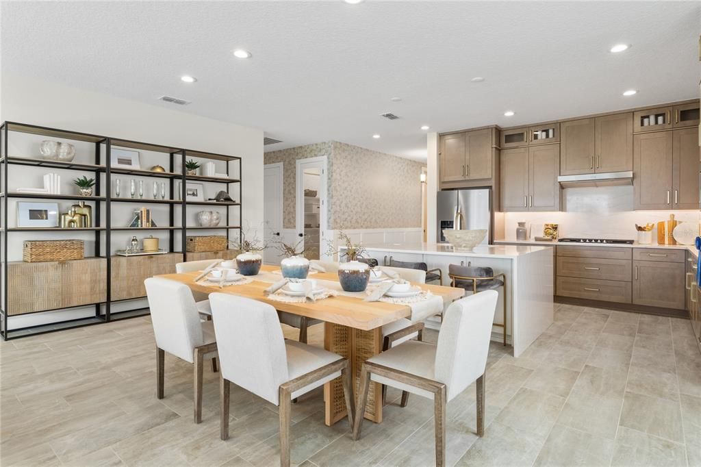 En Venta: $619,000 (4 camas, 3 baños, 2335 Pies cuadrados)