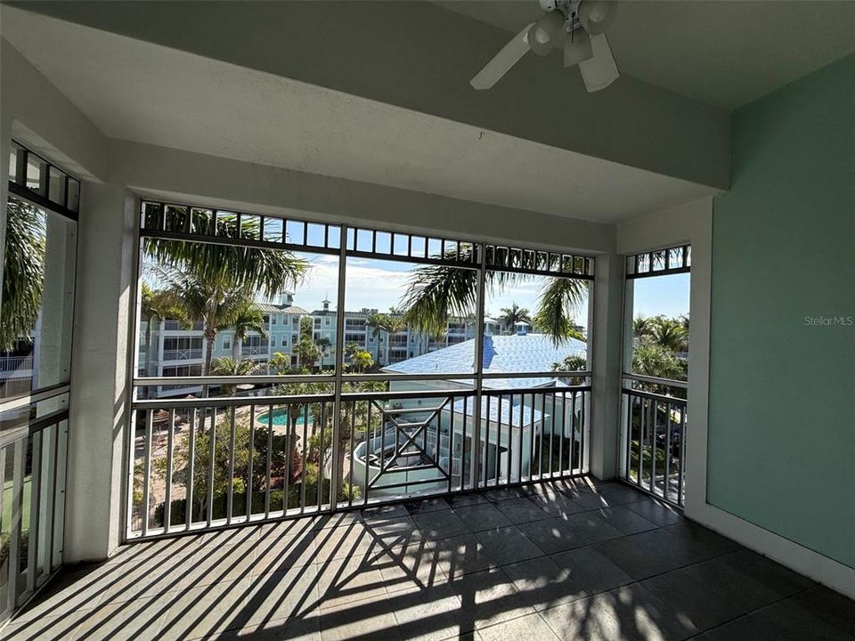Active With Contract: $1,795 (3 beds, 2 baths, 1831 Square Feet)
