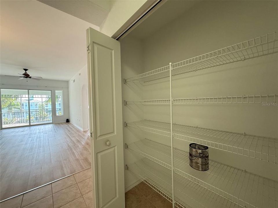 Active With Contract: $1,795 (3 beds, 2 baths, 1831 Square Feet)