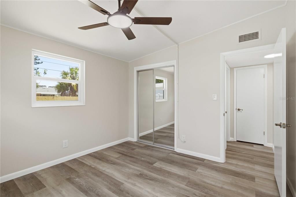 For Sale: $335,000 (3 beds, 2 baths, 1408 Square Feet)
