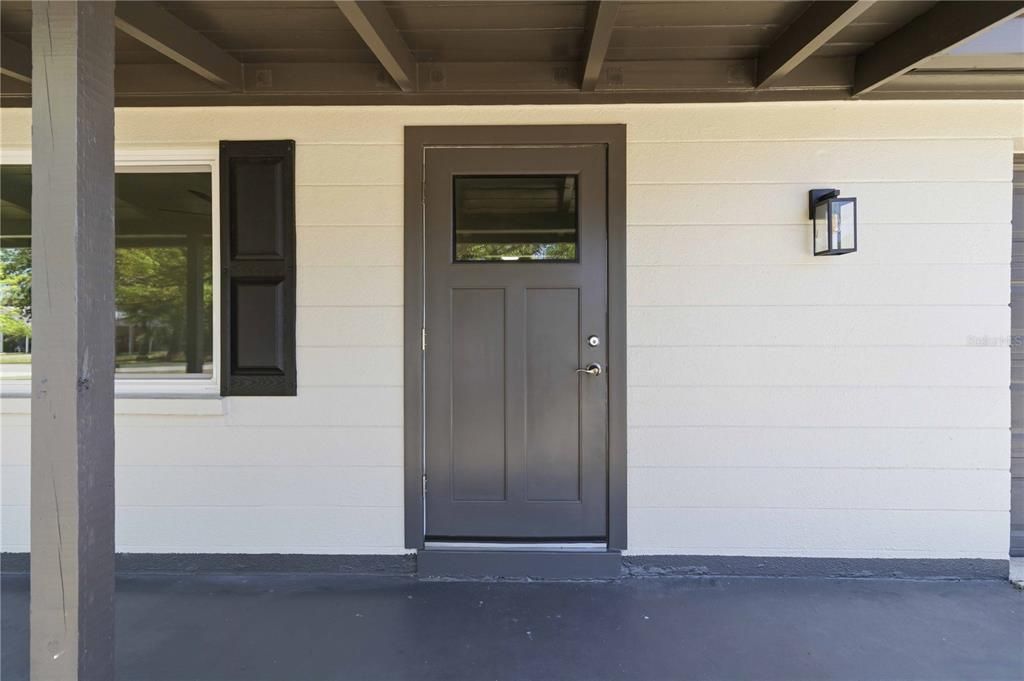 For Sale: $335,000 (3 beds, 2 baths, 1408 Square Feet)
