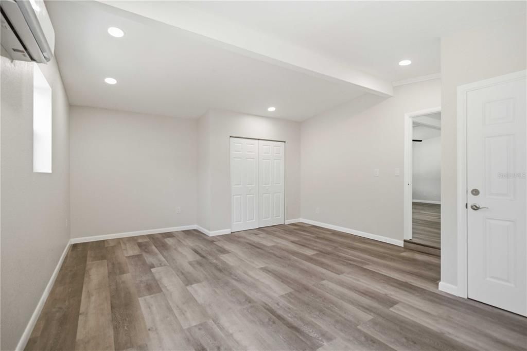 For Sale: $335,000 (3 beds, 2 baths, 1408 Square Feet)
