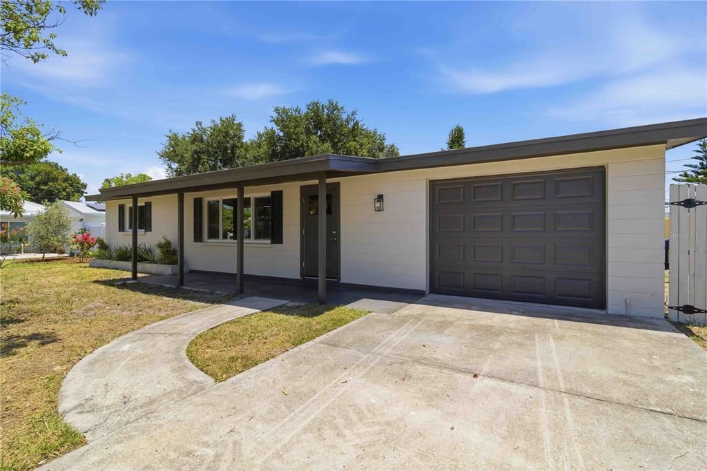 For Sale: $335,000 (3 beds, 2 baths, 1408 Square Feet)