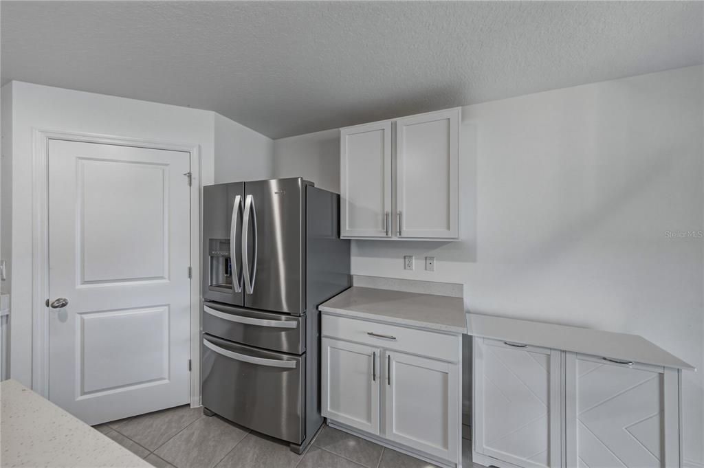 For Sale: $365,000 (4 beds, 2 baths, 1846 Square Feet)