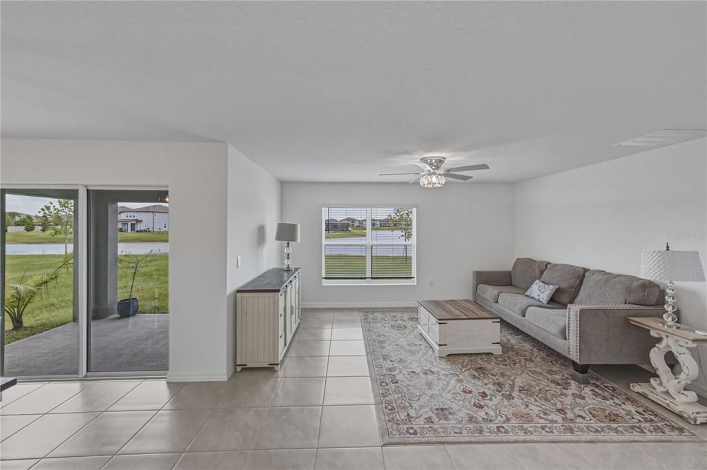 For Sale: $365,000 (4 beds, 2 baths, 1846 Square Feet)