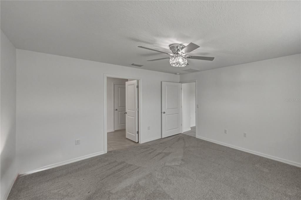 For Sale: $365,000 (4 beds, 2 baths, 1846 Square Feet)
