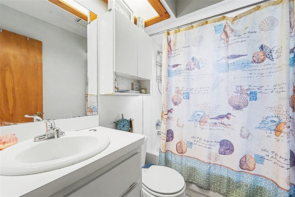 For Sale: $355,000 (4 beds, 3 baths, 2230 Square Feet)