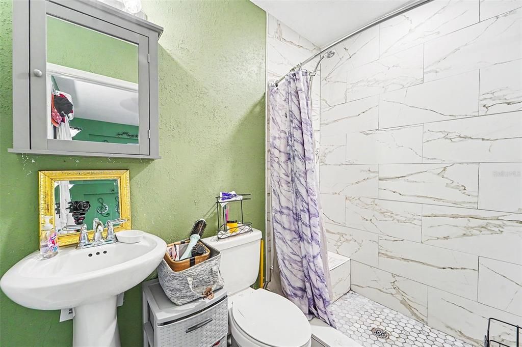 For Sale: $355,000 (4 beds, 3 baths, 2230 Square Feet)