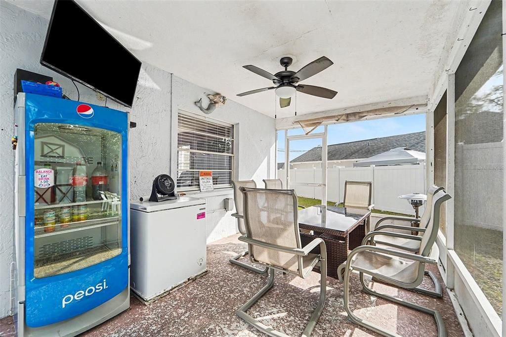 For Sale: $355,000 (4 beds, 3 baths, 2230 Square Feet)