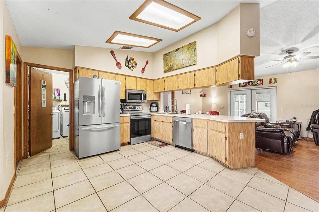 For Sale: $355,000 (4 beds, 3 baths, 2230 Square Feet)