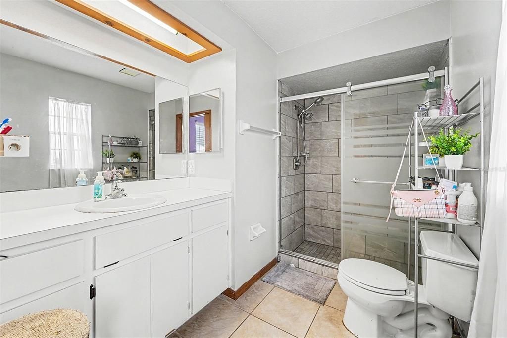For Sale: $355,000 (4 beds, 3 baths, 2230 Square Feet)