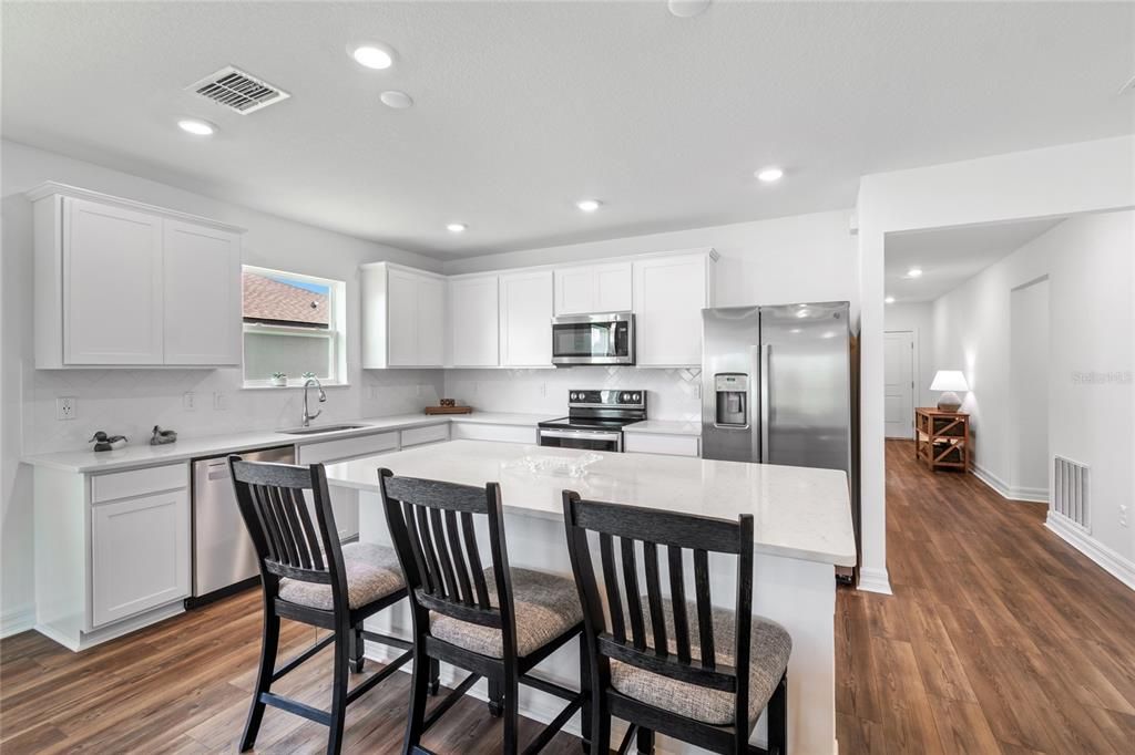 For Sale: $415,000 (4 beds, 2 baths, 1844 Square Feet)