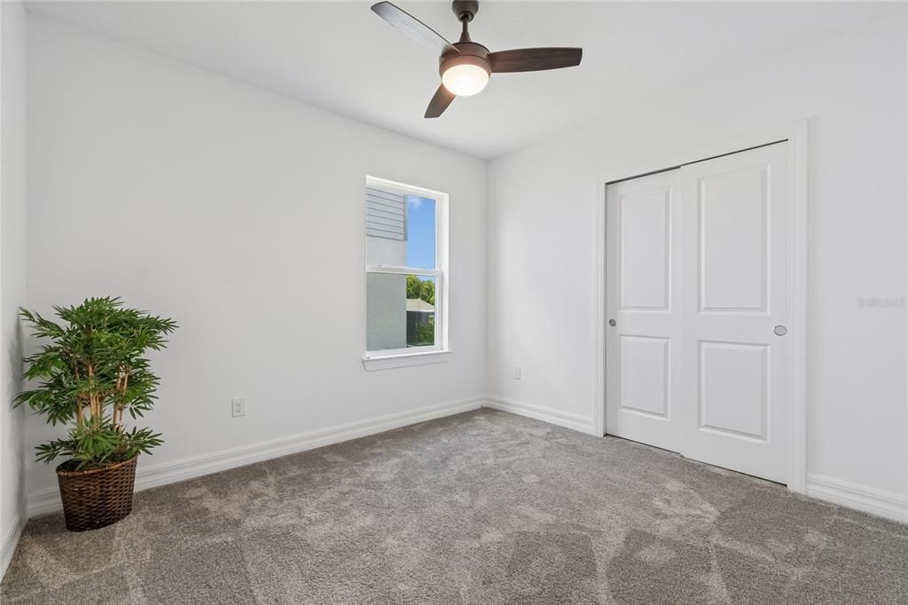 For Sale: $415,000 (4 beds, 2 baths, 1844 Square Feet)