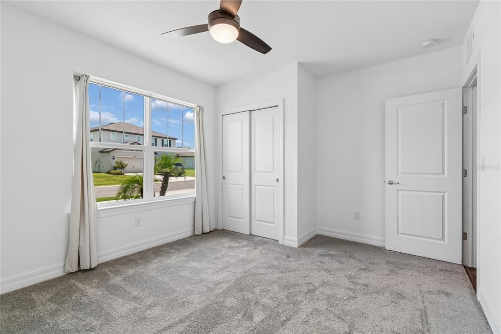 For Sale: $415,000 (4 beds, 2 baths, 1844 Square Feet)
