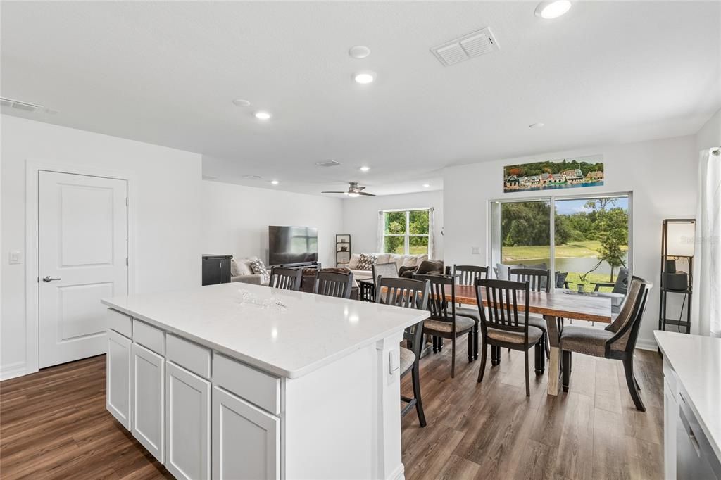 For Sale: $415,000 (4 beds, 2 baths, 1844 Square Feet)