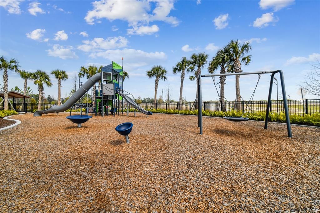 For Sale: $415,000 (4 beds, 2 baths, 1844 Square Feet)