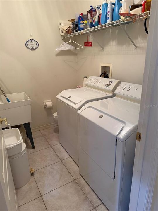 For Sale: $395,000 (3 beds, 2 baths, 2064 Square Feet)