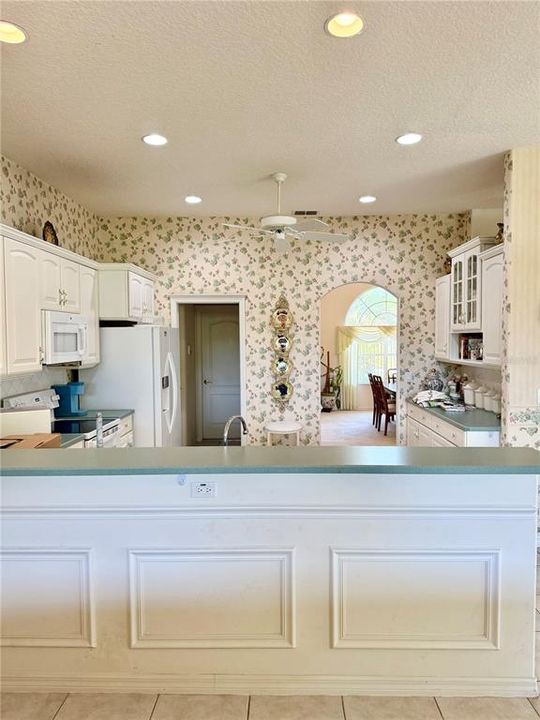 For Sale: $395,000 (3 beds, 2 baths, 2064 Square Feet)