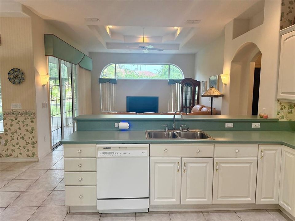 For Sale: $395,000 (3 beds, 2 baths, 2064 Square Feet)