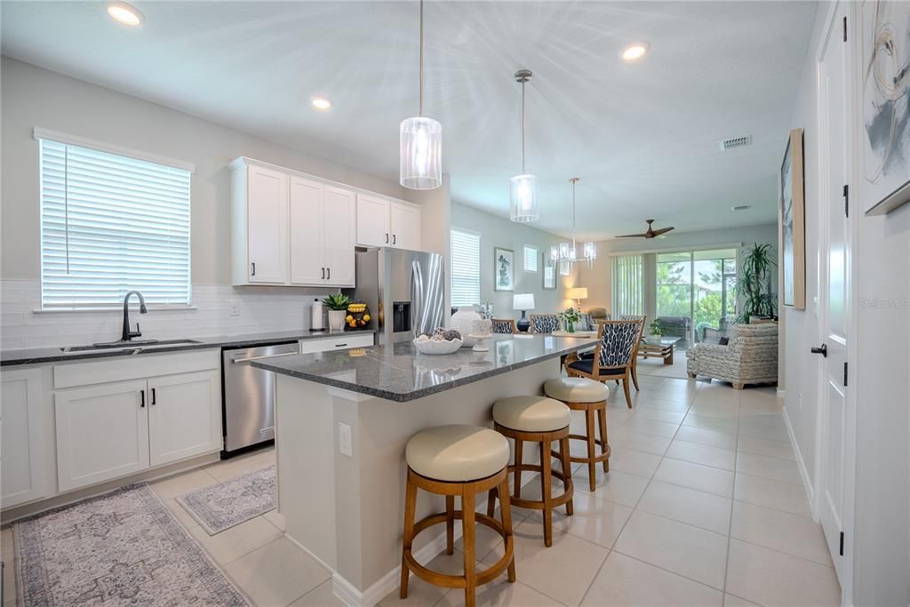 For Sale: $312,312 (2 beds, 2 baths, 1406 Square Feet)