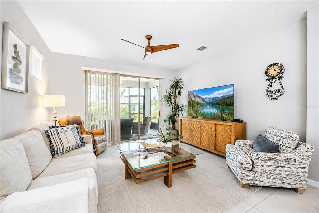 For Sale: $312,312 (2 beds, 2 baths, 1406 Square Feet)