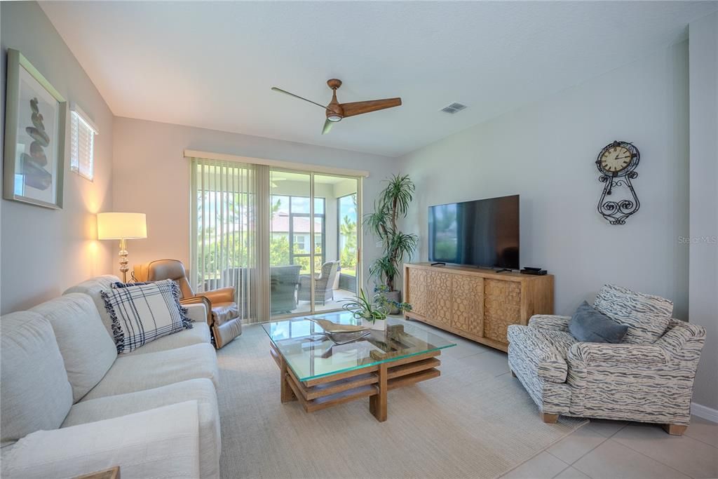 For Sale: $312,312 (2 beds, 2 baths, 1406 Square Feet)
