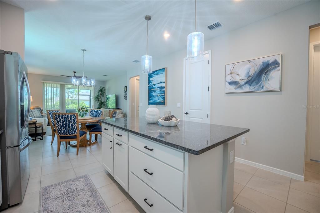 For Sale: $312,312 (2 beds, 2 baths, 1406 Square Feet)
