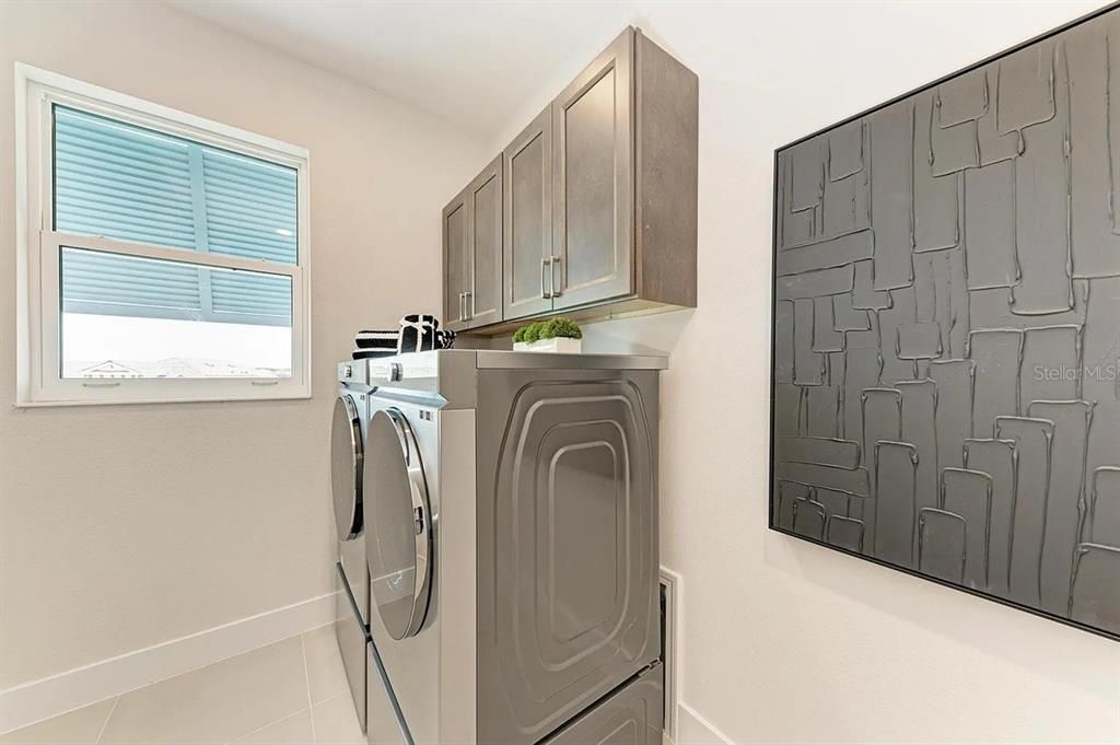 For Rent: $6,000 (3 beds, 2 baths, 2661 Square Feet)
