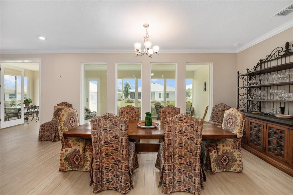 En Venta: $439,750 (3 camas, 2 baños, 2963 Pies cuadrados)