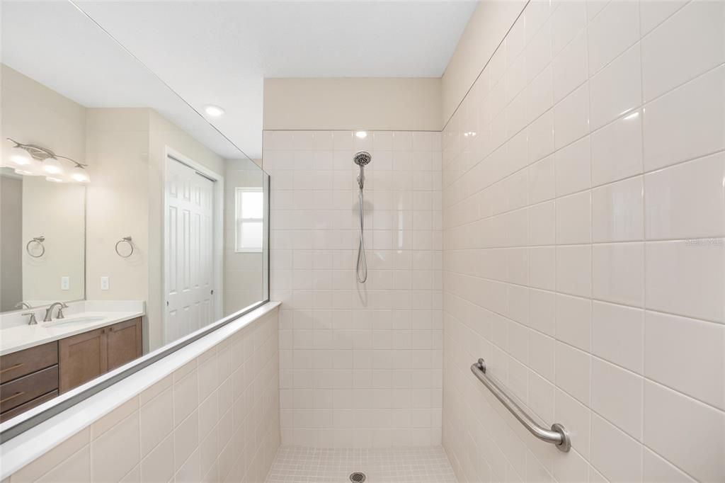 En Venta: $439,750 (3 camas, 2 baños, 2963 Pies cuadrados)