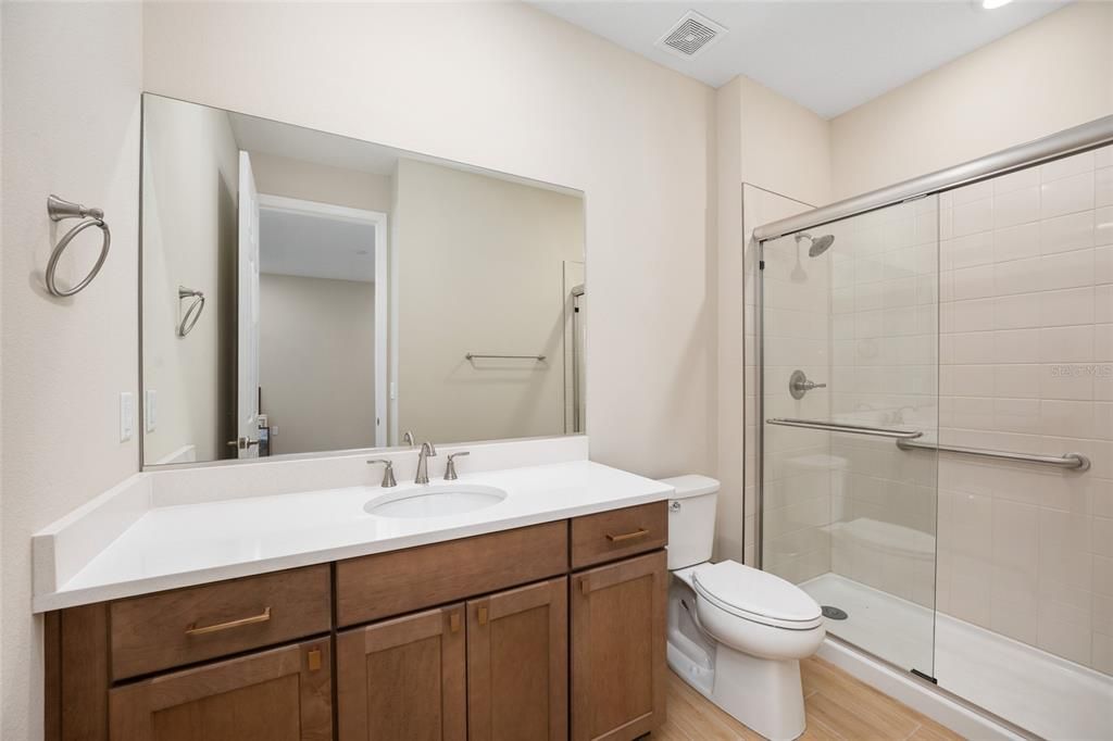 En Venta: $439,750 (3 camas, 2 baños, 2963 Pies cuadrados)