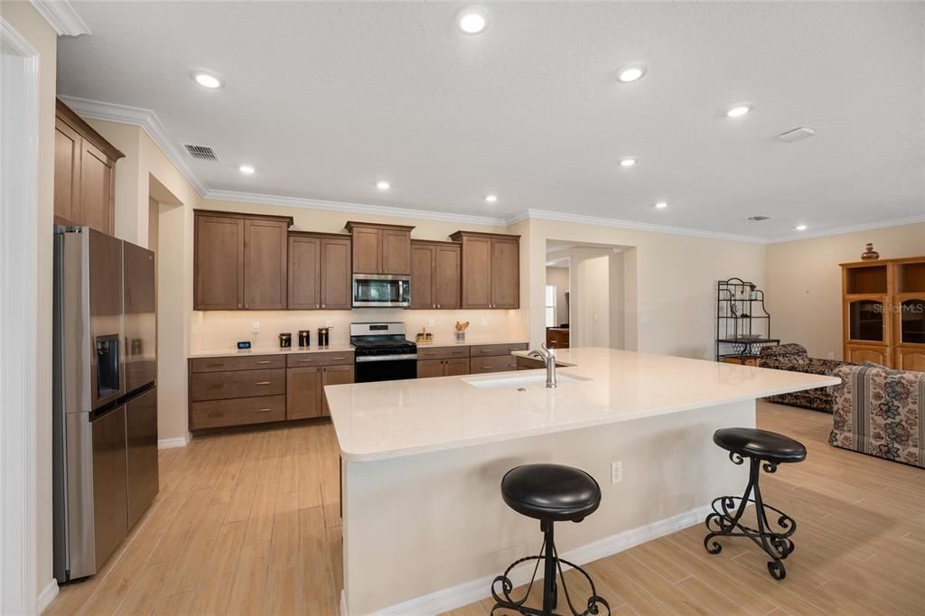 En Venta: $439,750 (3 camas, 2 baños, 2963 Pies cuadrados)