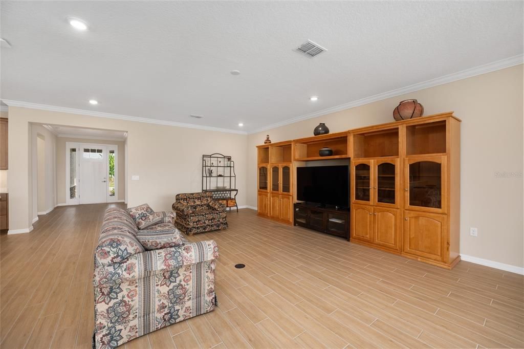 En Venta: $439,750 (3 camas, 2 baños, 2963 Pies cuadrados)