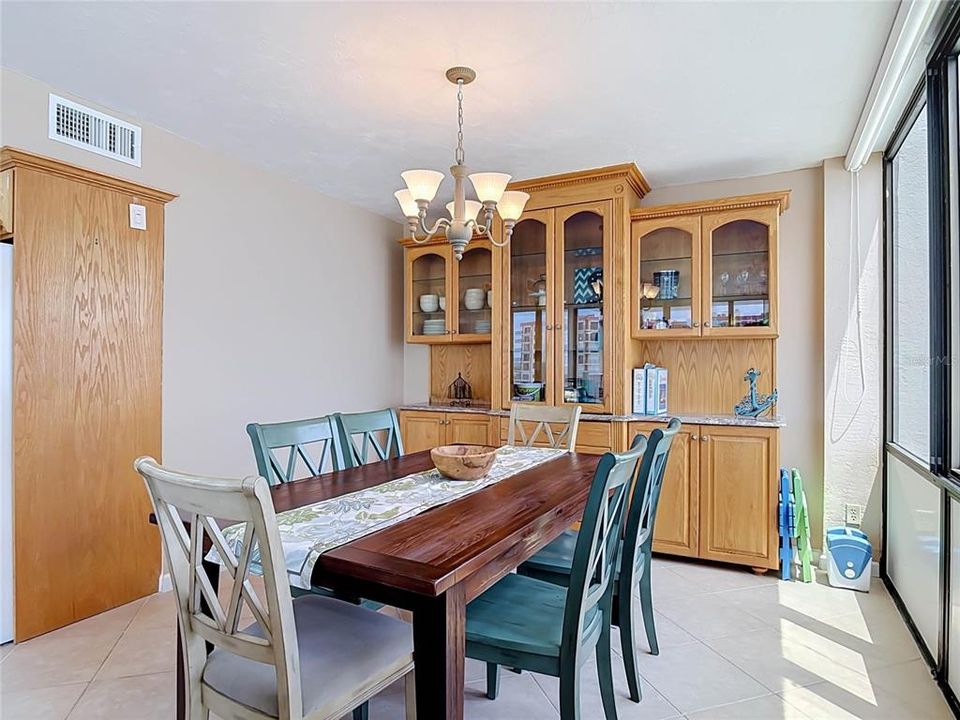 For Sale: $499,900 (3 beds, 2 baths, 1619 Square Feet)