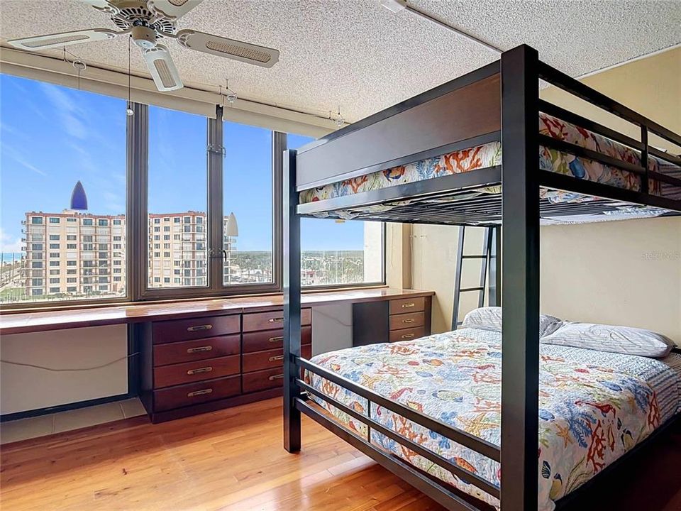 For Sale: $499,900 (3 beds, 2 baths, 1619 Square Feet)