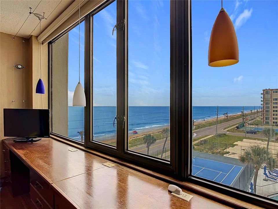 For Sale: $499,900 (3 beds, 2 baths, 1619 Square Feet)