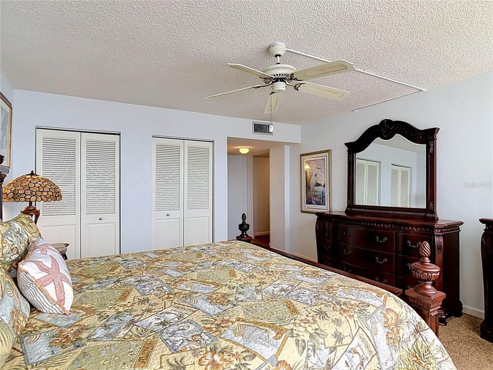 For Sale: $499,900 (3 beds, 2 baths, 1619 Square Feet)
