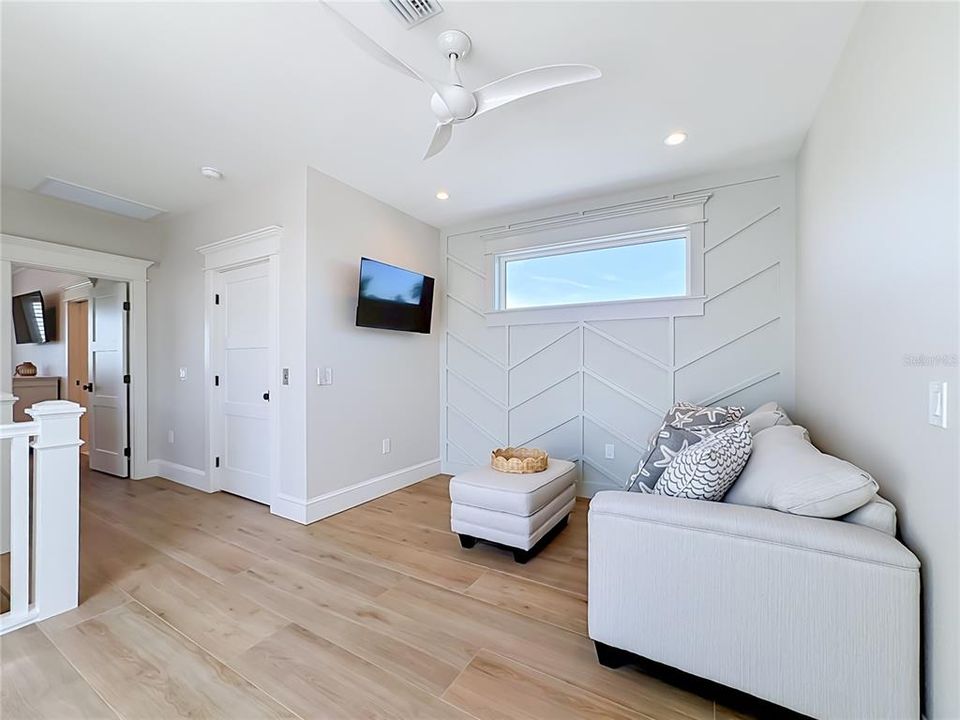 En Venta: $2,950,000 (4 camas, 4 baños, 2325 Pies cuadrados)