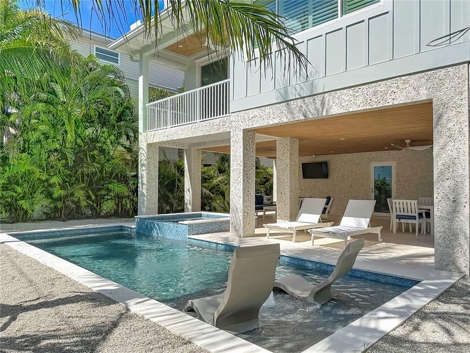 En Venta: $2,950,000 (4 camas, 4 baños, 2325 Pies cuadrados)