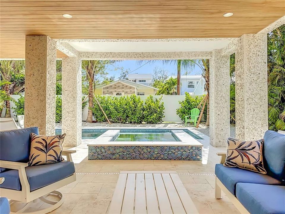 En Venta: $2,950,000 (4 camas, 4 baños, 2325 Pies cuadrados)