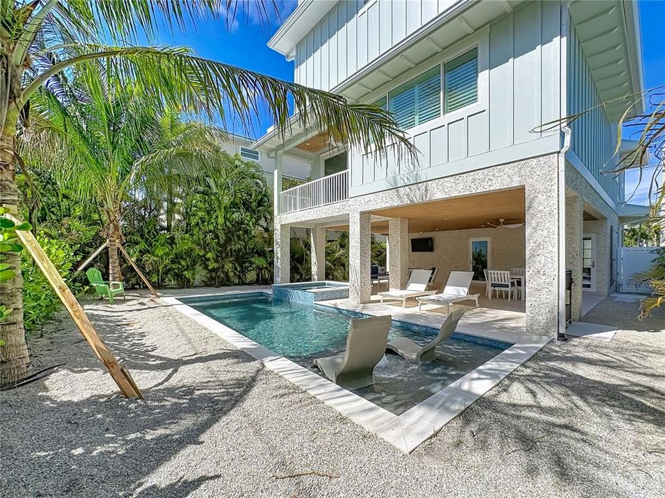 En Venta: $2,950,000 (4 camas, 4 baños, 2325 Pies cuadrados)