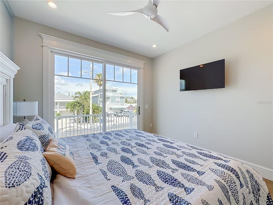 En Venta: $2,950,000 (4 camas, 4 baños, 2325 Pies cuadrados)