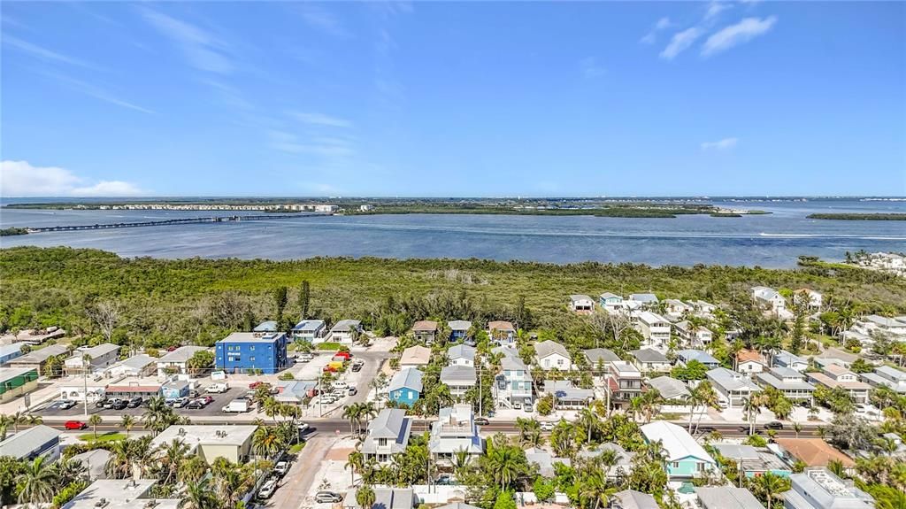 En Venta: $2,950,000 (4 camas, 4 baños, 2325 Pies cuadrados)