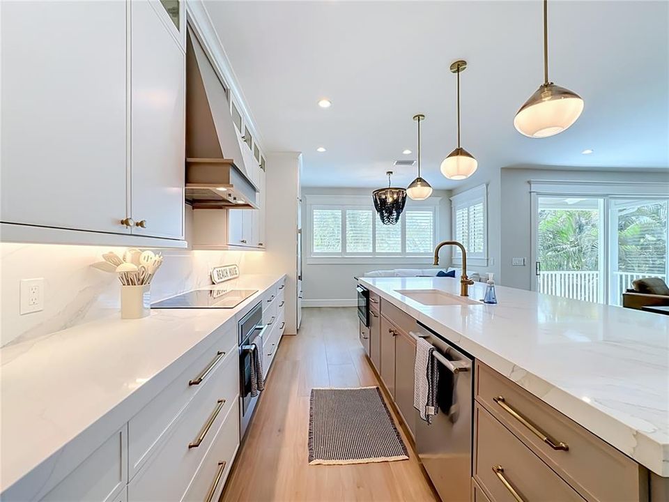 En Venta: $2,950,000 (4 camas, 4 baños, 2325 Pies cuadrados)