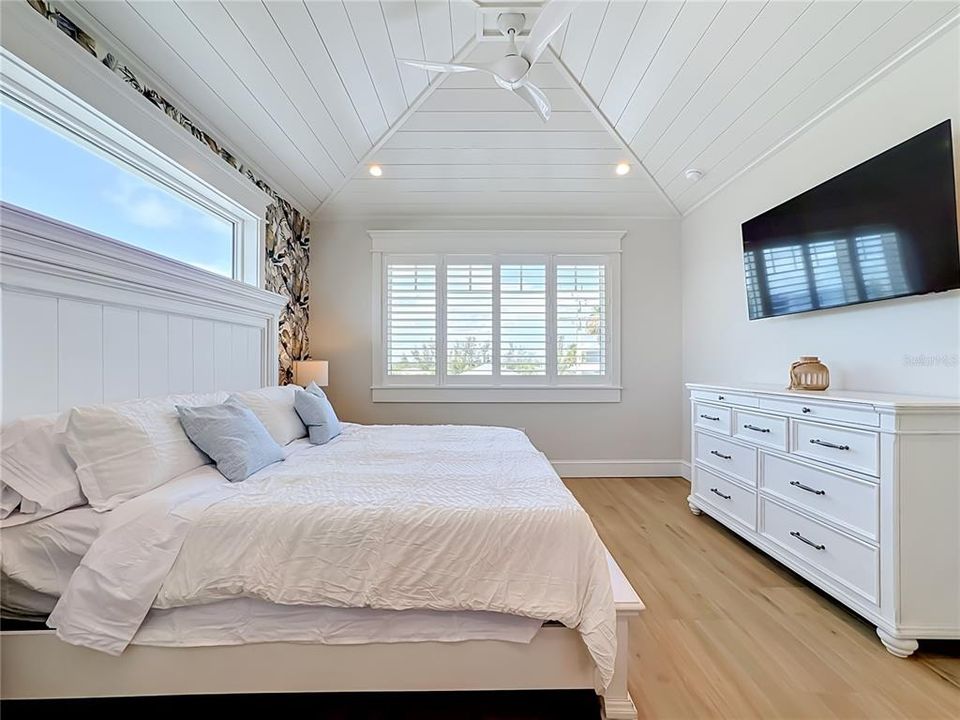 En Venta: $2,950,000 (4 camas, 4 baños, 2325 Pies cuadrados)