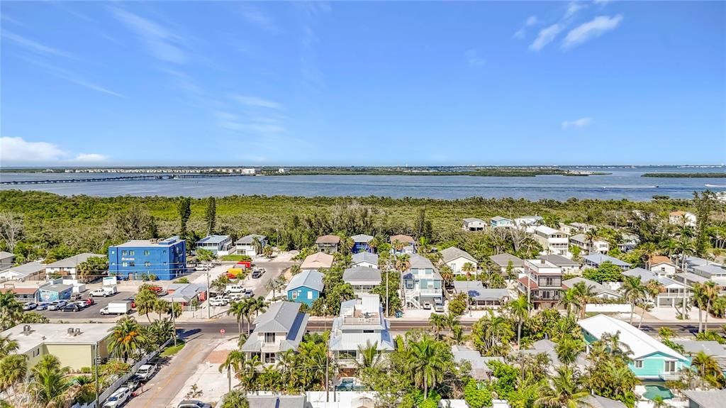 En Venta: $2,950,000 (4 camas, 4 baños, 2325 Pies cuadrados)