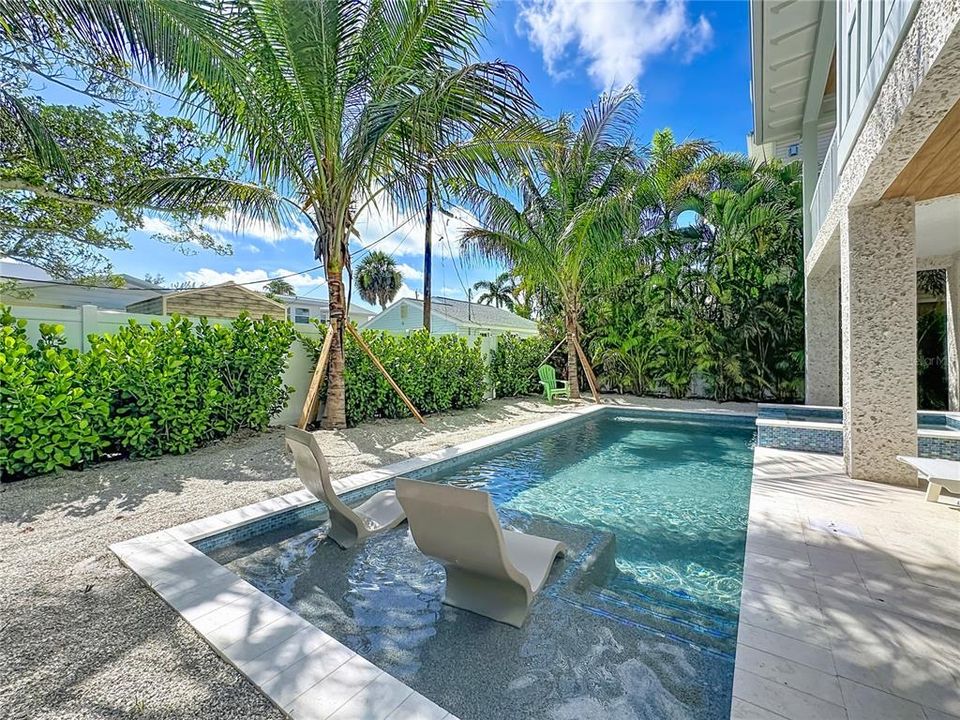 En Venta: $2,950,000 (4 camas, 4 baños, 2325 Pies cuadrados)