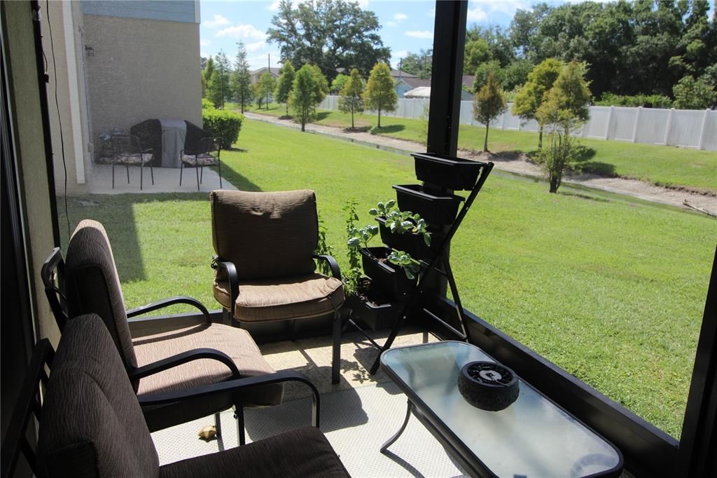 For Sale: $369,900 (3 beds, 2 baths, 1860 Square Feet)